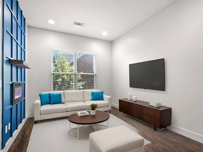 State Street Flats Apartments Living Room