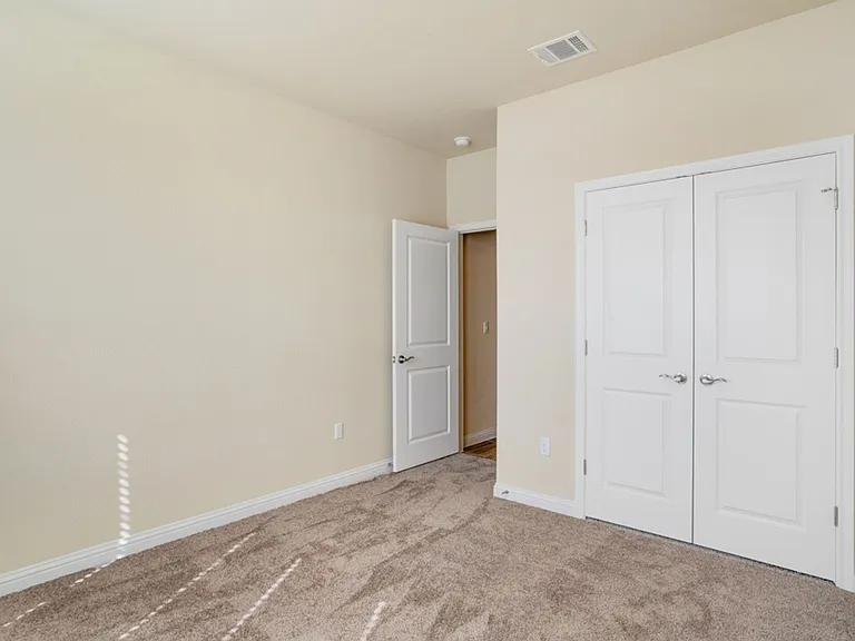 8202 Dampton Ln — Photo 21