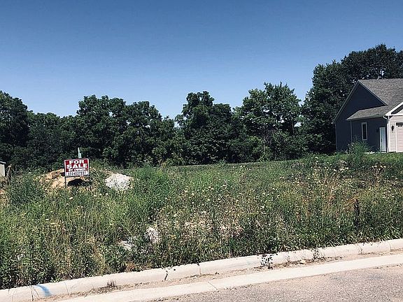 2nd image of 180 Juniper Dr Lot 33