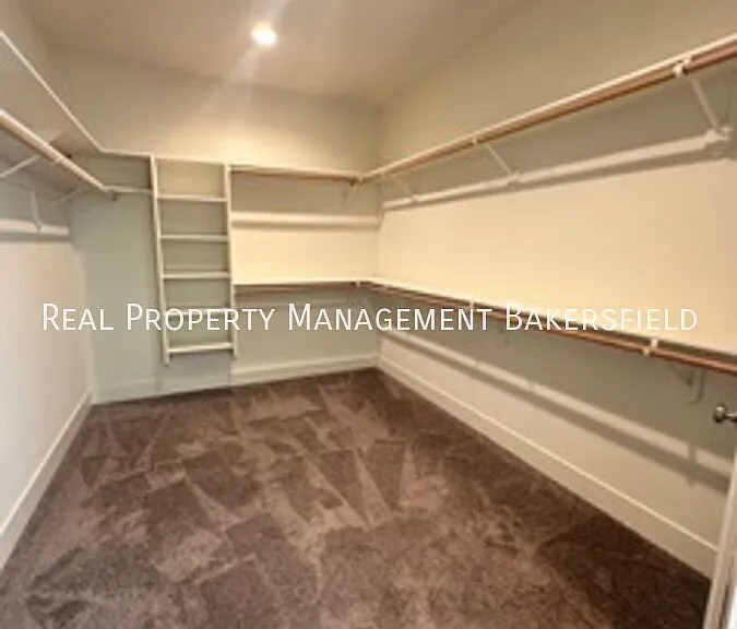 823 Brookline Ln — Photo 26
