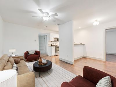 4633 Fairmount St #203, Dallas, TX, 75219