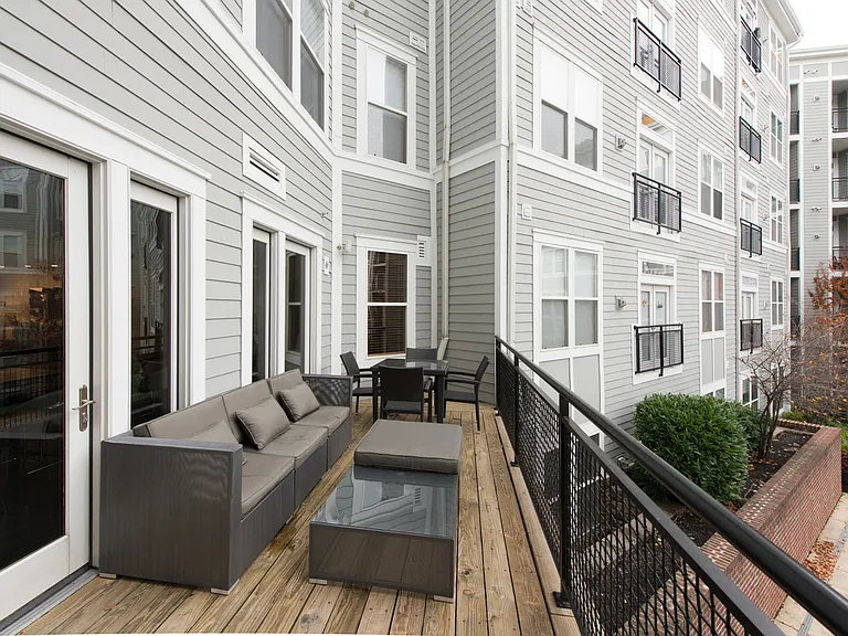 The Flats at Wheaton Station — Photo 13
