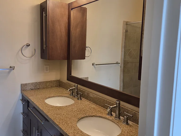 5600 Padre Blvd — Photo 2