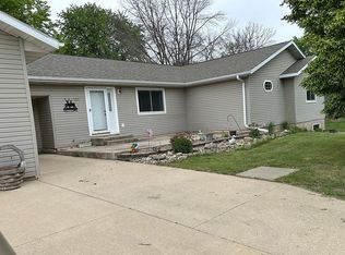 501 Joyce St, Sanborn, IA 51248
