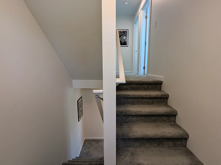 822 28th Ave S — Photo 12