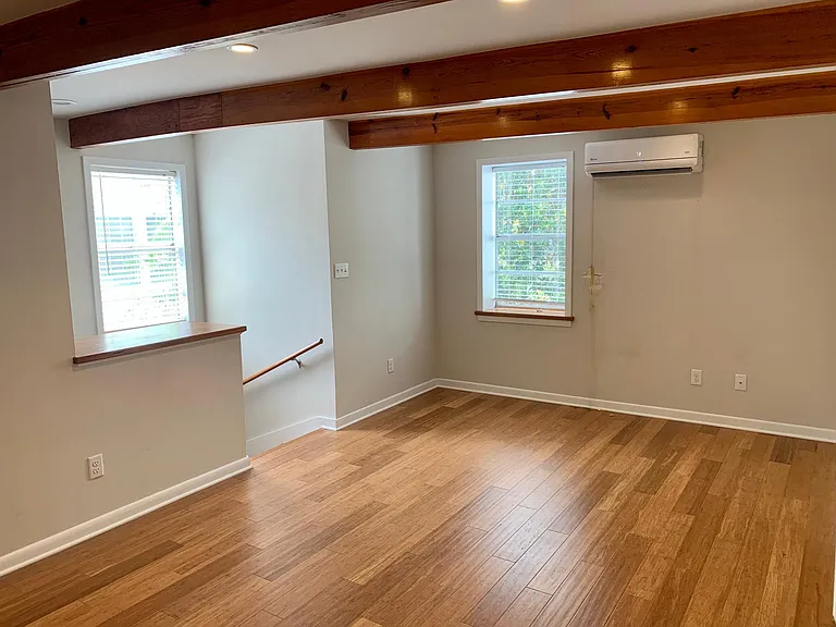 6136 Clara St — Photo 6