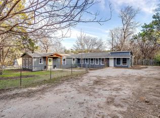 210 N Cedar St, Whitney, TX 76692
