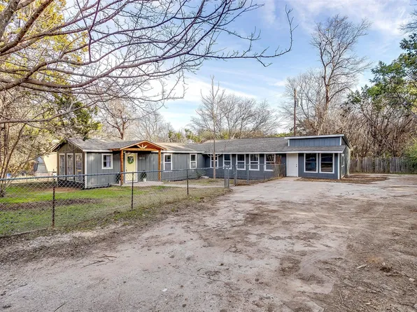 210 N Cedar St, Whitney, TX 76692