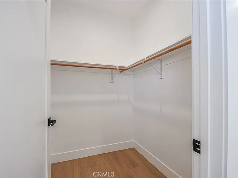 2851 S Victoria Ave #2 — Photo 33
