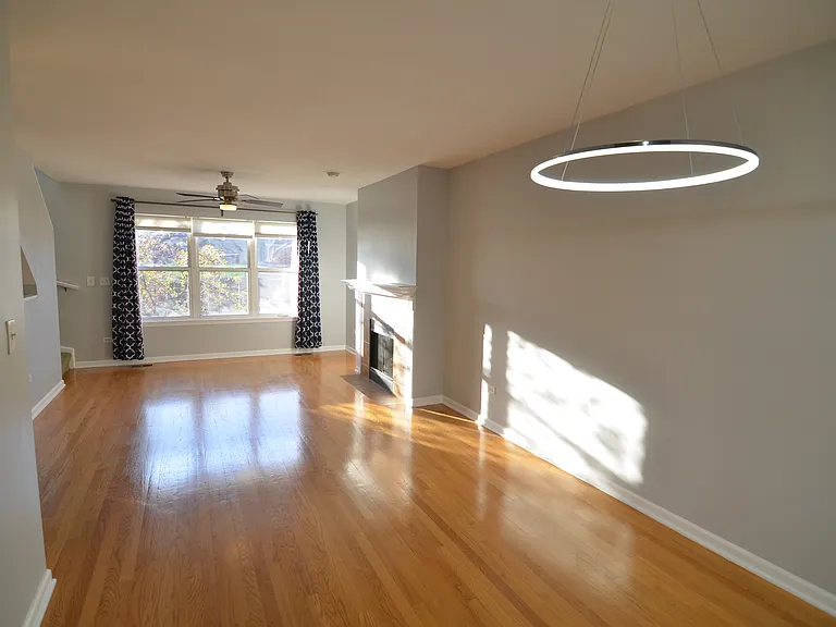 4851 N Pulaski Rd — Photo 6