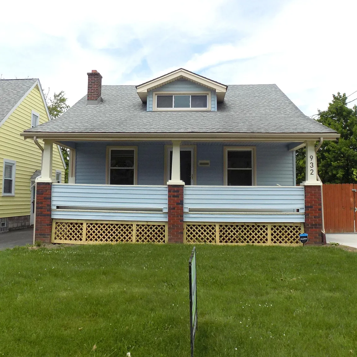 932 Bonnie Brae Ave photo 1