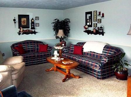 Living Room-off entry