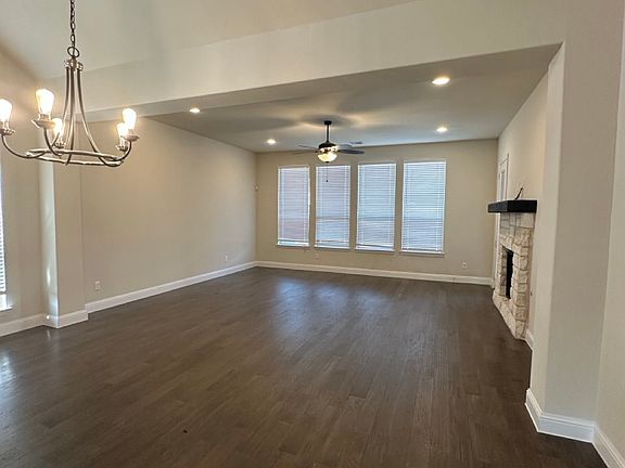 3rd image of 3501 Clara Dr