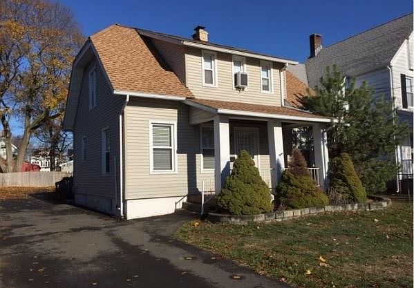 1st image of 195 Brown St