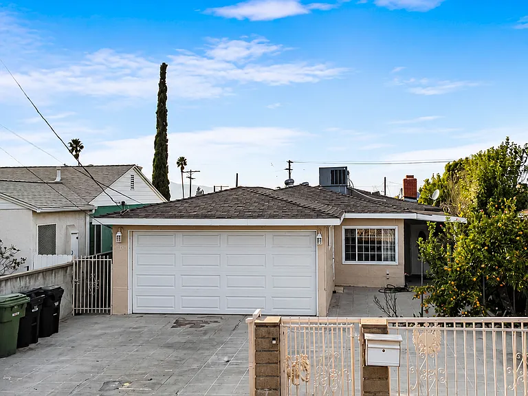 10605 Tinker Ave — Photo 10