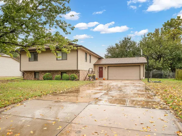 4813 E 24th St N, Wichita, KS 67220