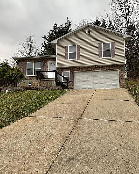 1st image of 2214 Cedar Grove Dr