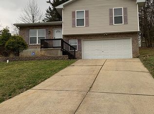 2214 Cedar Grove Dr, De Soto, MO 63020