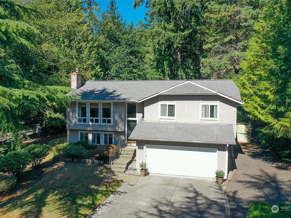1st image of 992 NE Melia Lane