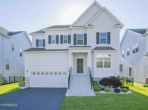 20 Kronenberg Street, Tinton Falls, NJ 07724