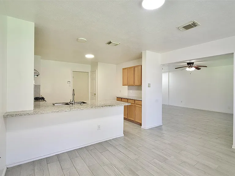 21618 Misty Fall Ln — Photo 10