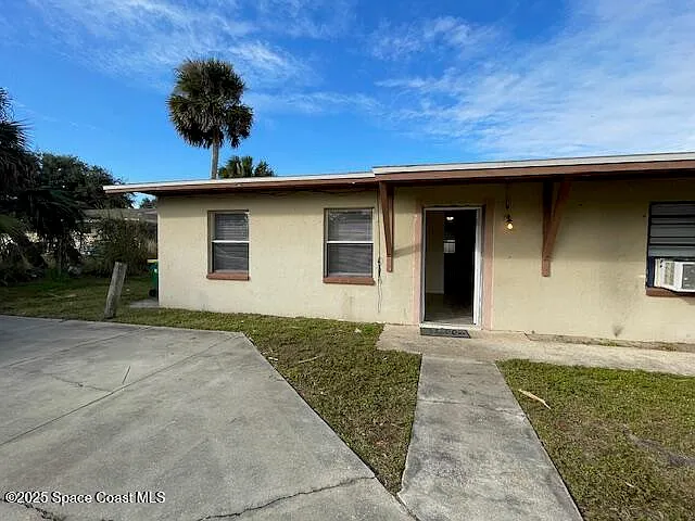 708 S Wilson Ave #C — Photo 2