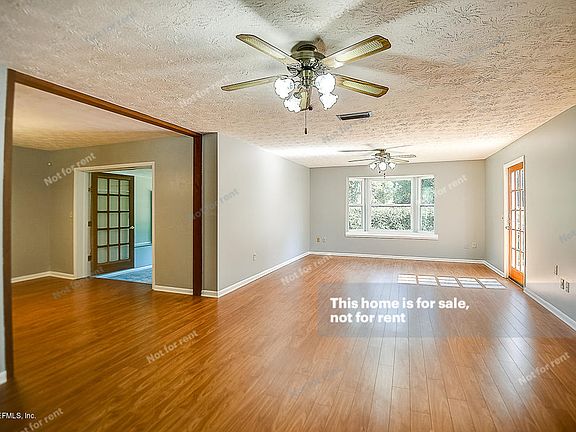 4th image of 1815 Grove Park Dr