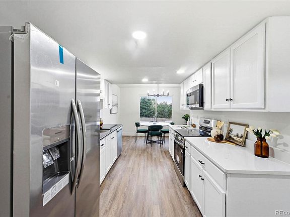 4th image of 11229 Holly Street