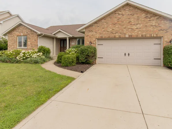 758 Longwood Dr, Lowell, IN 46356