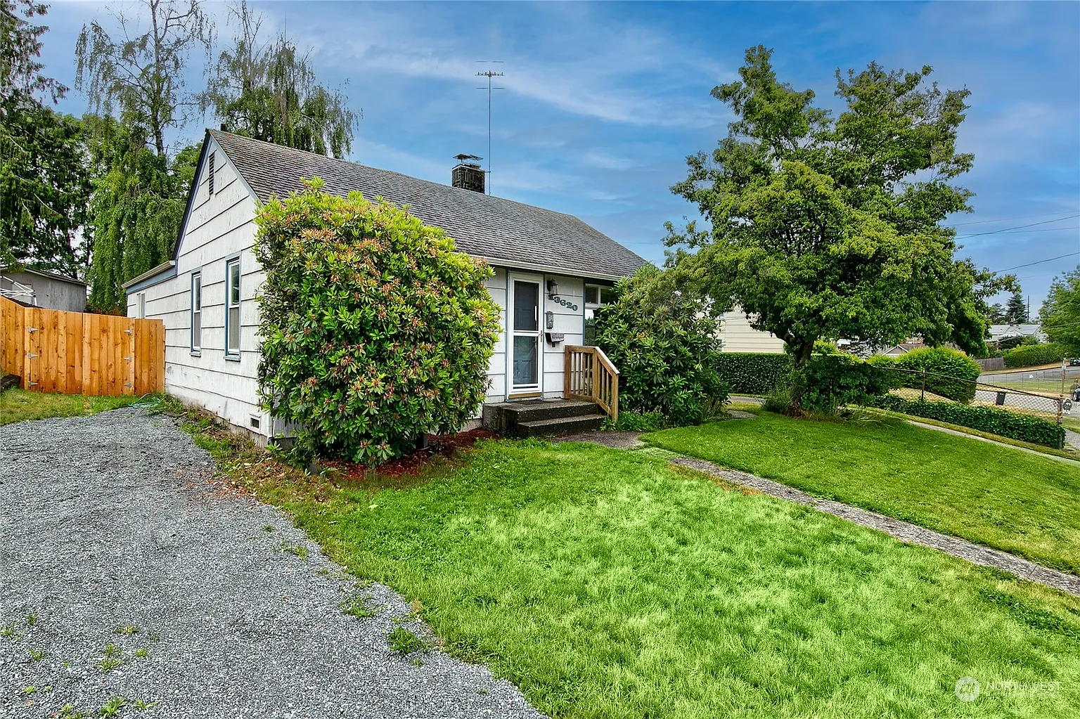13620 8th Avenue SW photo 1