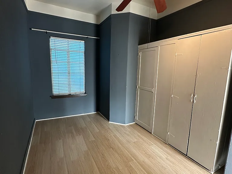 15 N Raymond Ave — Photo 8