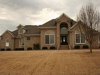 1st image of 102 Silverthorne Dr