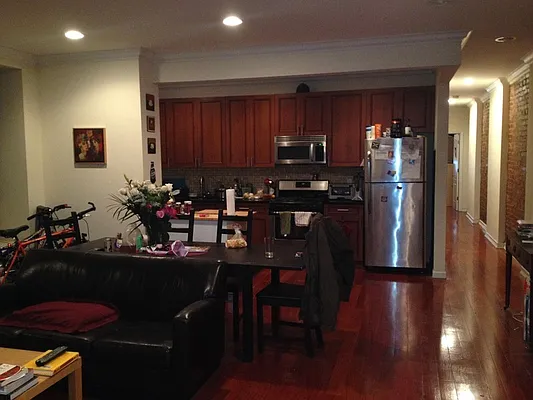 Rented by Meyerson Management | media 40