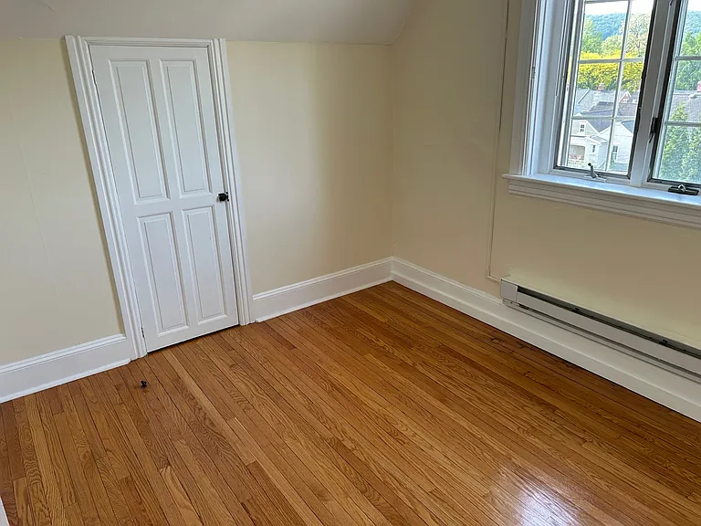 30 E Market St #7 — Photo 9