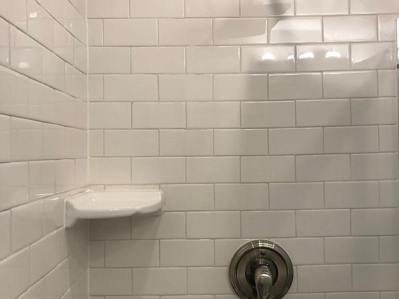 2nd image of 13435 Burbank Blvd