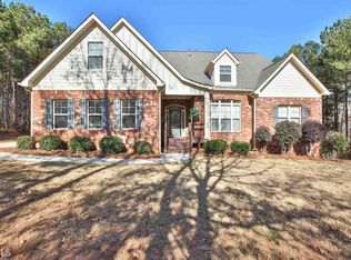 94 Meadow View Gln, Newnan, GA 30265