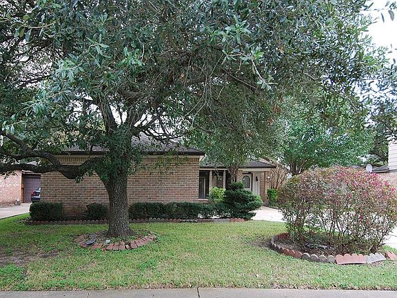 2nd image of 11519 Briar Forest Dr