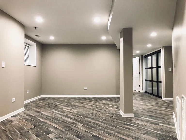 2449 N Albany Ave #G — Photo 15