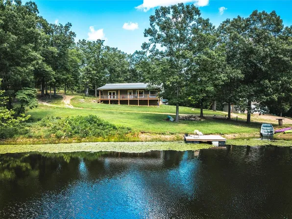 415 Miller Ln, Bourbon, MO 65441