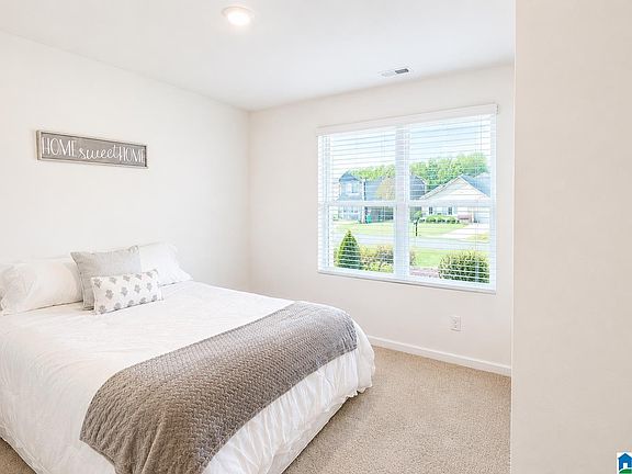 4th image of 710 Sterling Pl