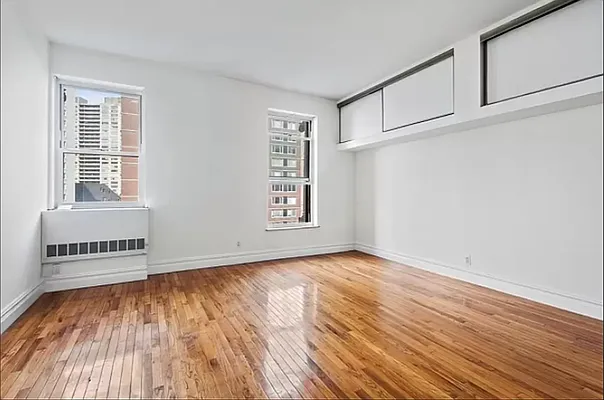 Rented by REAL New York | media 23