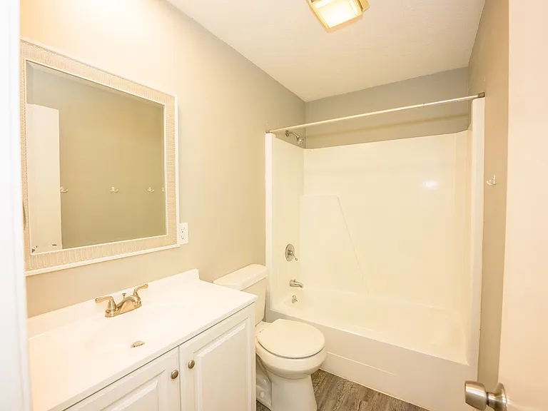 226 Carey Ln — Photo 11
