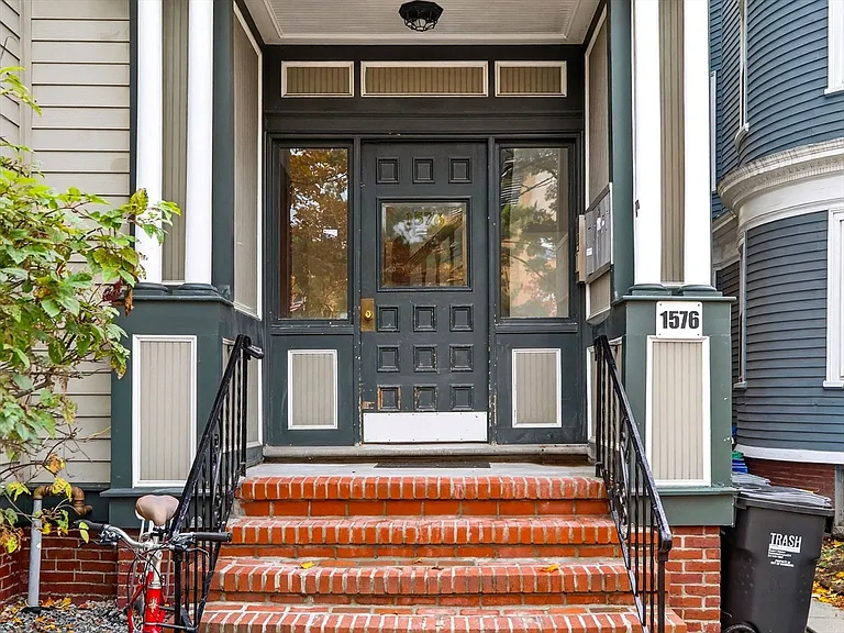1576 Cambridge St #2R — Photo 10