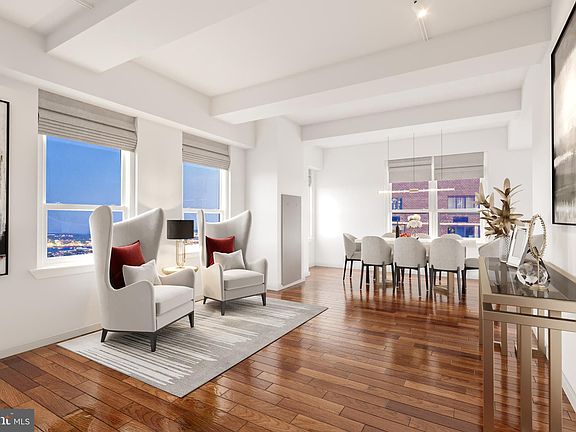4th image of 1425 Locust St Penthouse 31