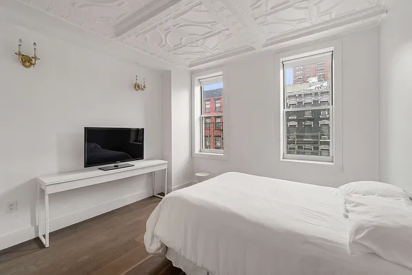 Rented by Compass | media 30