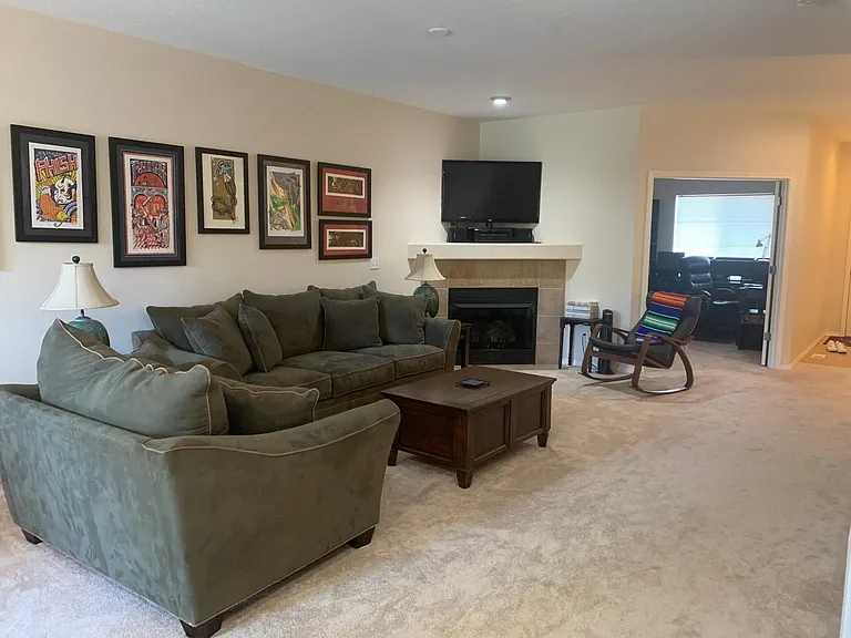 20390 Noble Ln — Photo 6