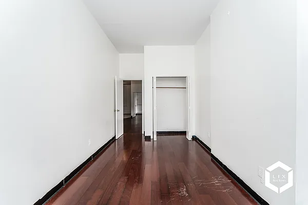 Rented by LIX Real Estate LLC | media 26