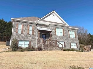 220 Cottage Ct, Springville, AL 35146
