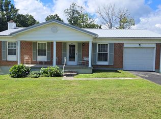 317 Collinwood Dr, Oak Hill, WV 25901