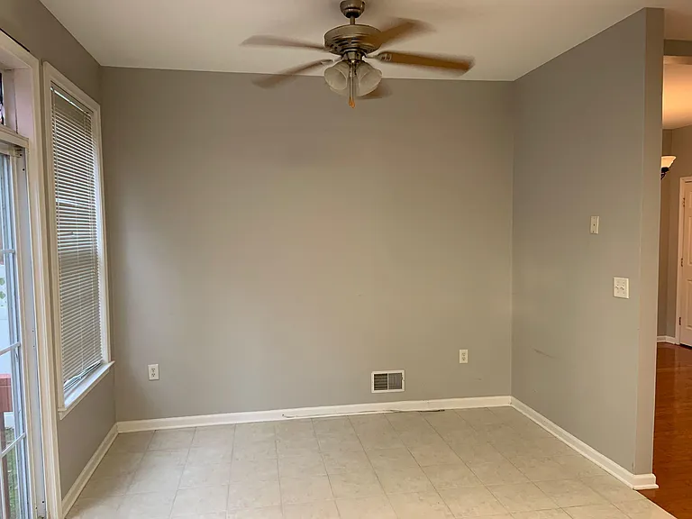 19 Shelley Cir — Photo 7